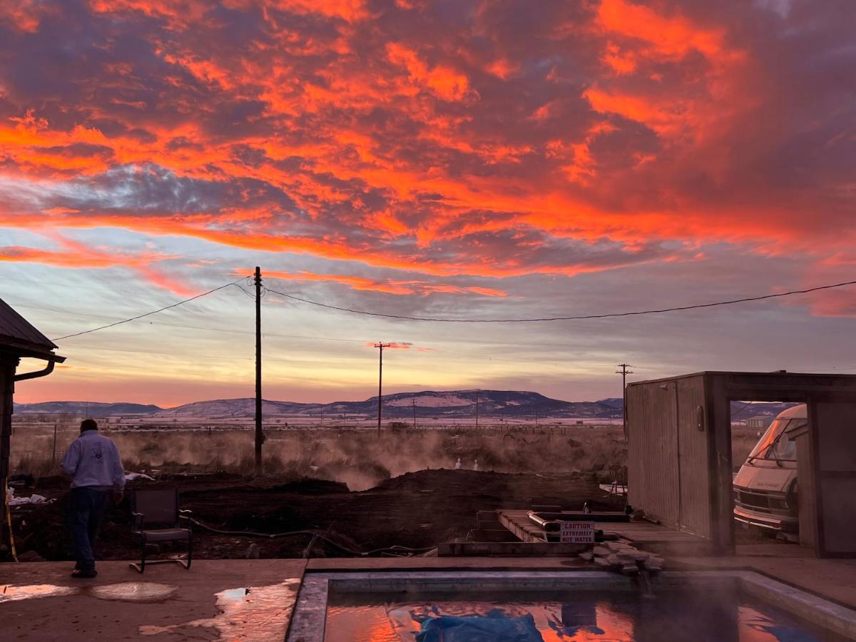 Hunter'S Hot Springs Resort Lakeview Extérieur photo